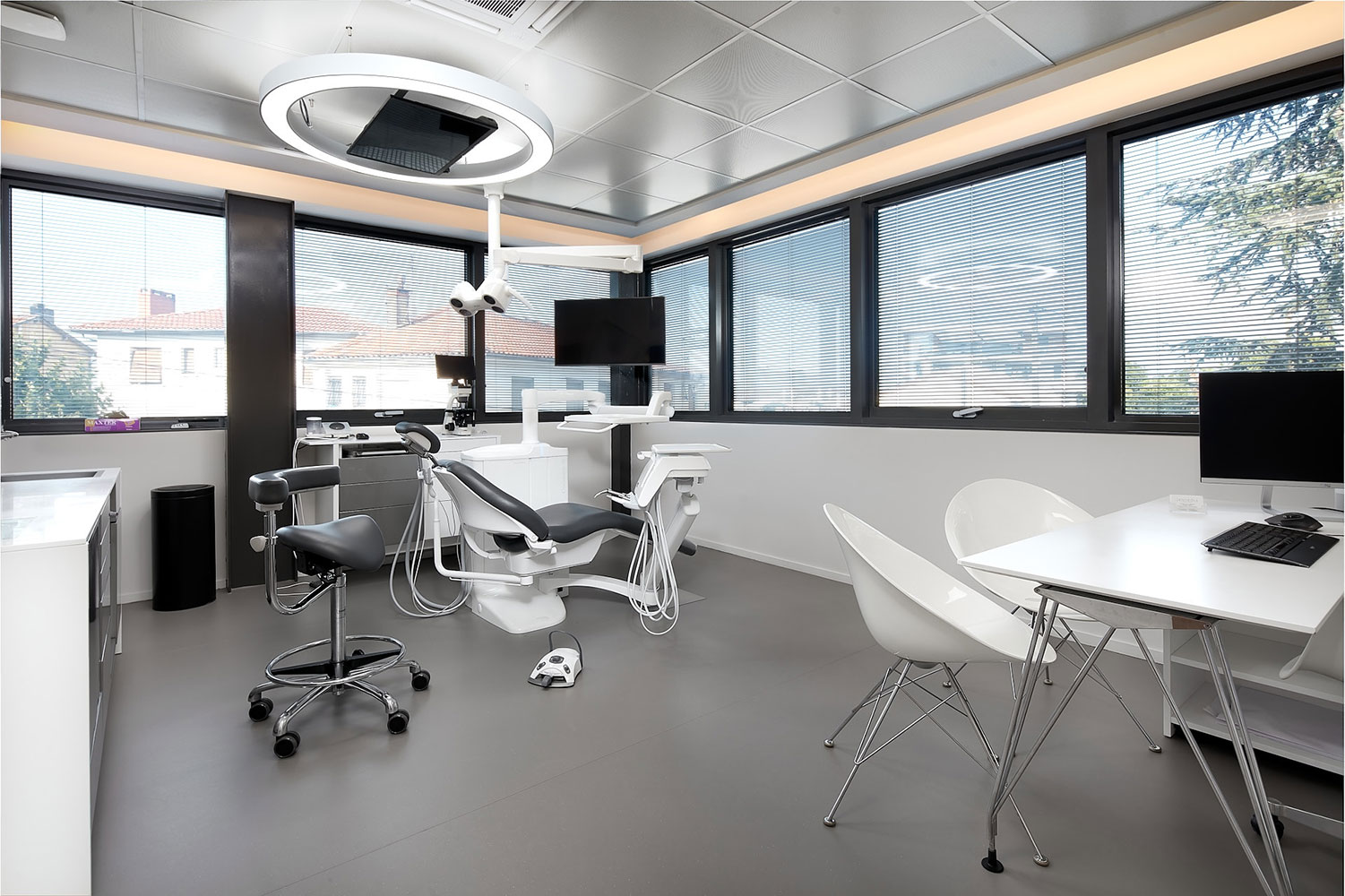 Dr Stéphane Ambille Chirurgien-dentiste à Blagnac